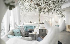 Creator Hotel